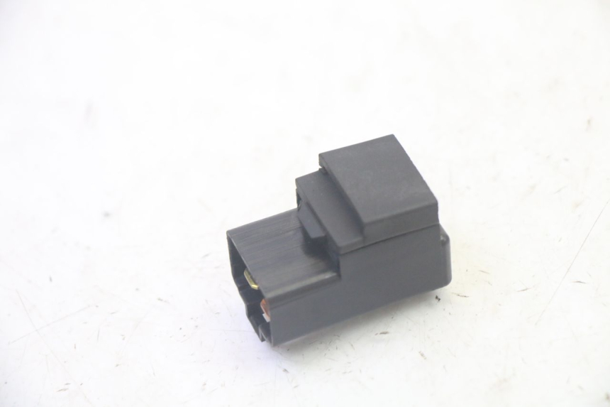 photo de RELE SUZUKI GSF N BANDIT 600 (1996 - 1999) - Altra angolazione