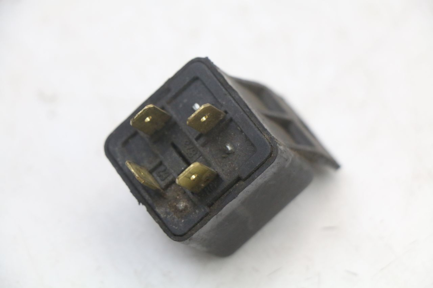 photo de RELE SUZUKI GSX E 250 (1982 - 1983) - Zoom sullo stato d'uso