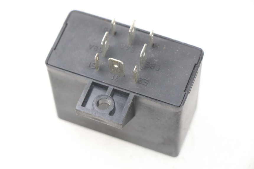 photo de Relè elettrico BMW K100 1000 (1982 - 1990) - Dettaglio del componente