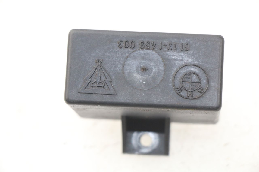 photo de Relè elettrico BMW K100 1000 (1982 - 1990) - Zoom sullo stato d'uso