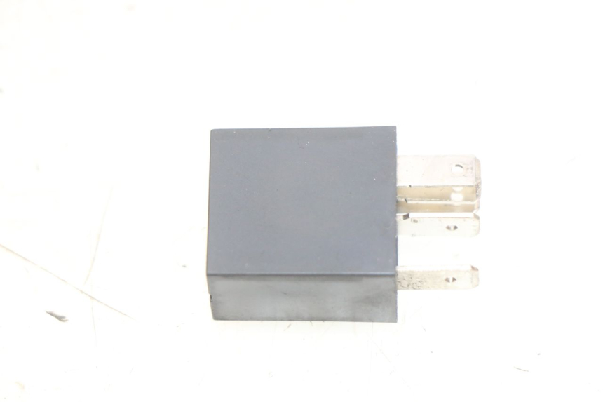 photo de RELE' ELETTRICO PEUGEOT KISBEE 4T 50 (2018 - 2022) - Zoom sullo stato d'uso