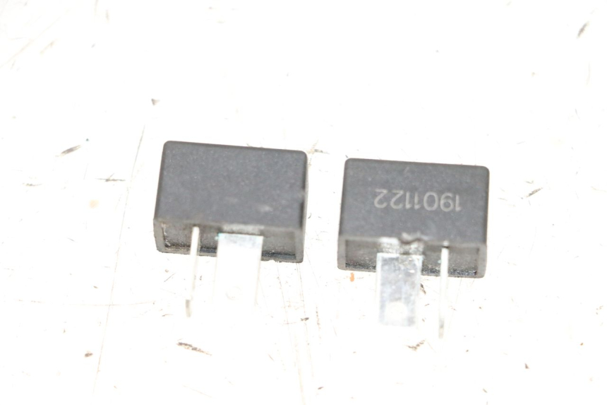 photo de RELE' ELETTRICO PEUGEOT KISBEE 4T 50 (2018 - 2022) - Vista principale