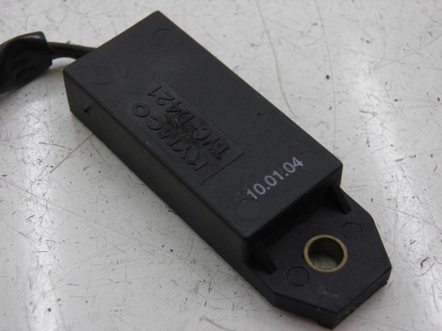 photo de Relè elettrico KYMCO QUANNON NAKED 125 (2010) - Dettaglio del componente