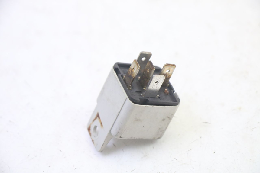 photo de RELE PIAGGIO LIBERTY 125 (1998 - 2008) - Altra angolazione