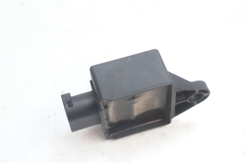 photo de RELE PEUGEOT LUDIX ONE 14P 50 (2004 - 2013) - Altra angolazione
