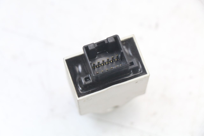 photo de RELE PIAGGIO MP3 HPE 350 (2018 - 2020) - Primo piano tecnico