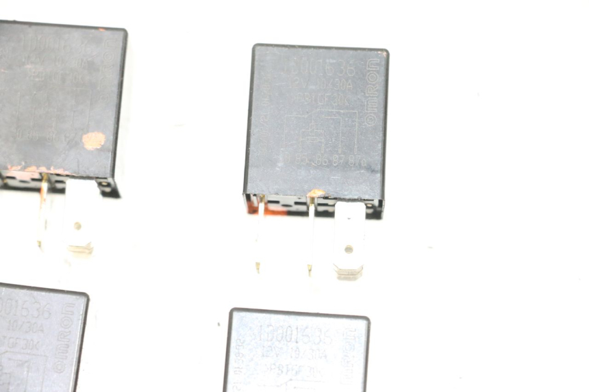 photo de RELE PIAGGIO MP3 HPE 300 (2019 - 2026) - Primo piano tecnico