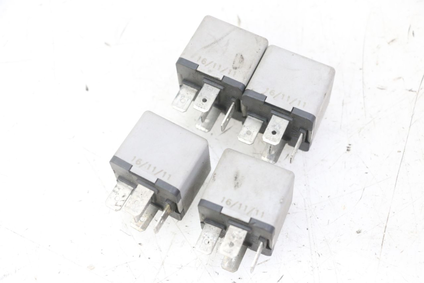 photo de RELAY ELETTRICO PIAGGIO MP3 LT 300 (2010 - 2016) - Dettaglio del componente