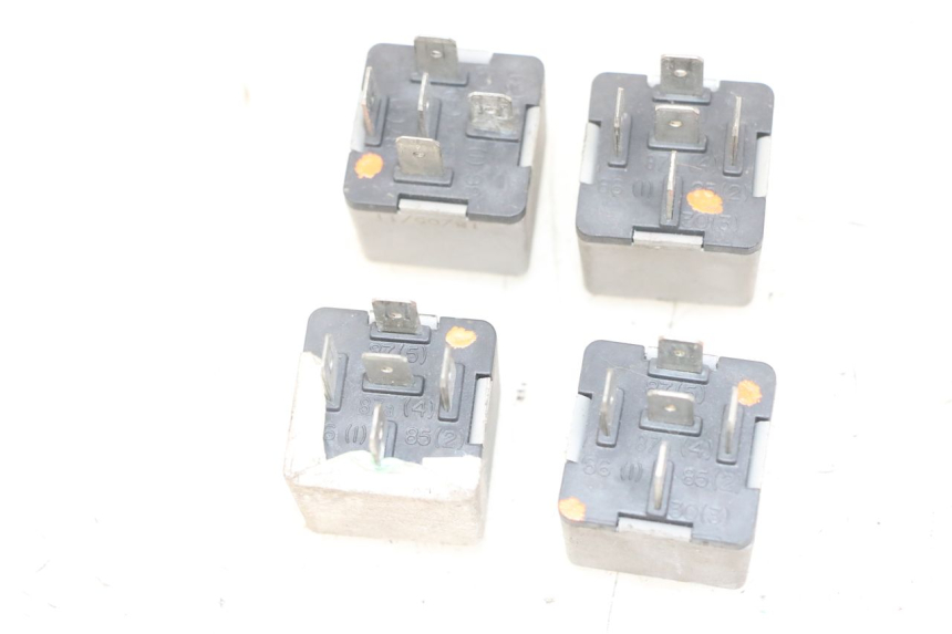 photo de RELE' ELETTRICO PIAGGIO MP3 LT 300 (2010 - 2016) - Dettaglio del componente