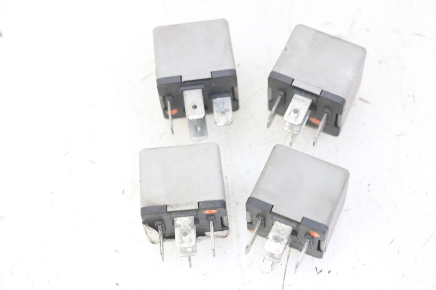 photo de RELE' ELETTRICO PIAGGIO MP3 LT 300 (2010 - 2016) - Zoom sullo stato d'uso