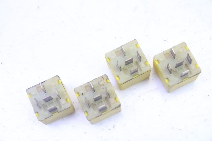 photo de RELE' ELETTRICO PIAGGIO MP3 LT 300 (2010 - 2016) - Altra angolazione