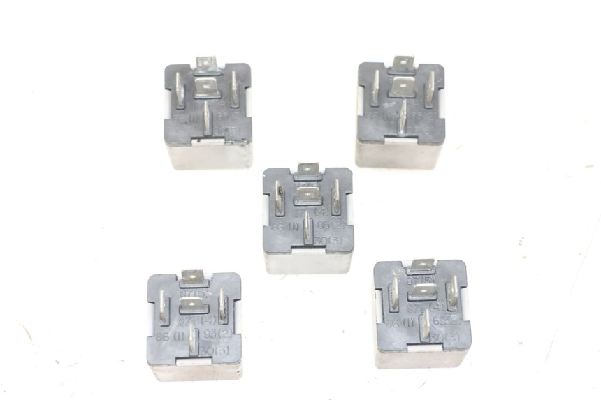 photo de RELE' ELETTRICO PIAGGIO MP3 500 (2014 - 2017) - Altra angolazione