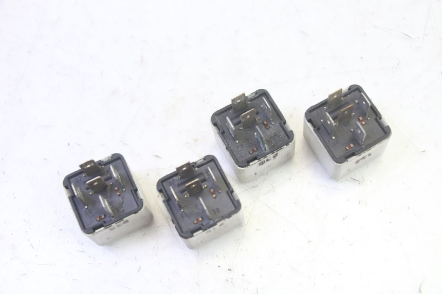 photo de RELE' ELETTRICO PIAGGIO MP3 RL 250 (2006 - 2010) - Altra angolazione