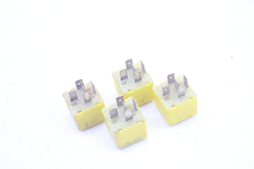 photo de RELE' ELETTRICO PIAGGIO MP3 RL 250 (2006 - 2010) - Zoom sullo stato d'uso