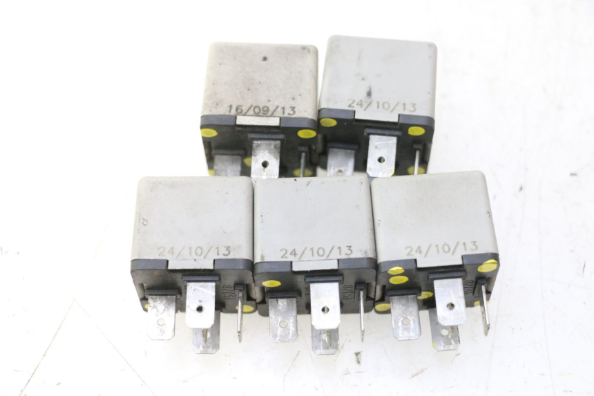 photo de RELE' ELETTRICO PIAGGIO MP3 500 (2011 - 2015) - Dettaglio del componente