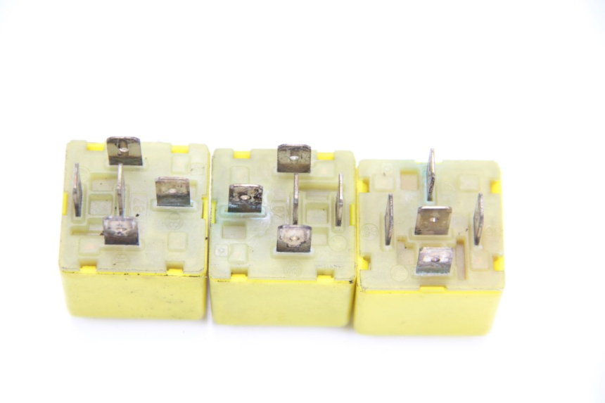 photo de RELE' ELETTRICO GILERA NEXUS 125 (2009 - 2013) - Altra angolazione