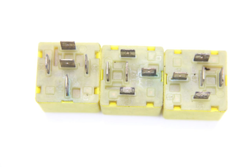 photo de RELE' ELETTRICO GILERA NEXUS 125 (2009 - 2013) - Primo piano tecnico