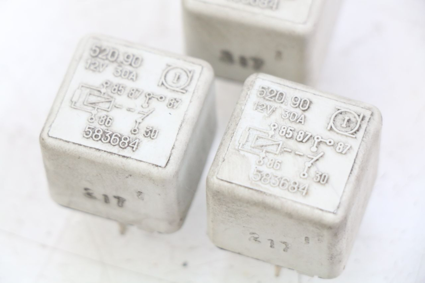 photo de RELE' ELETTRICO GILERA NEXUS 125 (2007 - 2009) - Altra angolazione