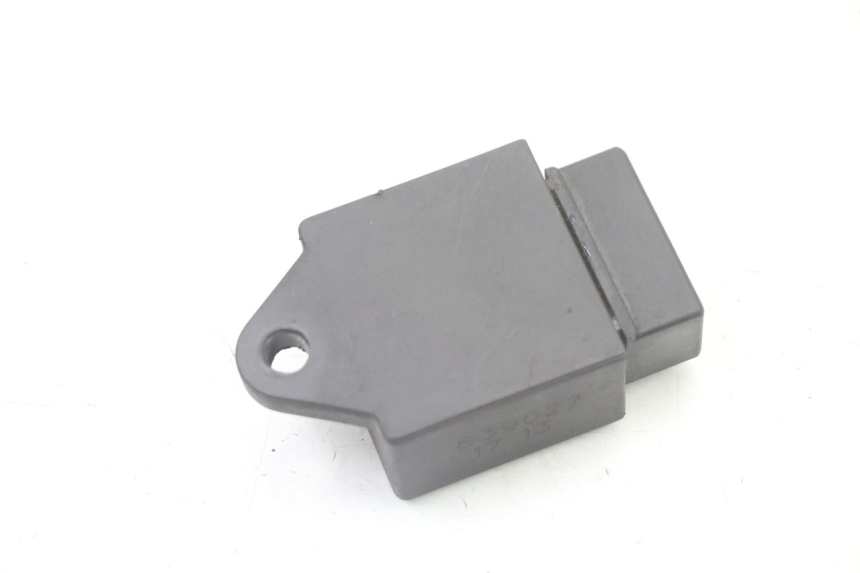 photo de RELE' ELETTRICO PIAGGIO FLY 2T 50 (2004 - 2017) - Altra angolazione