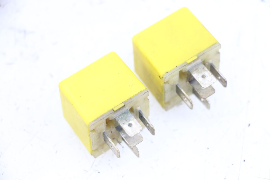 photo de RELE' ELETTRICO PIAGGIO MP3 125 (2006 - 2014) - Zoom sullo stato d'uso