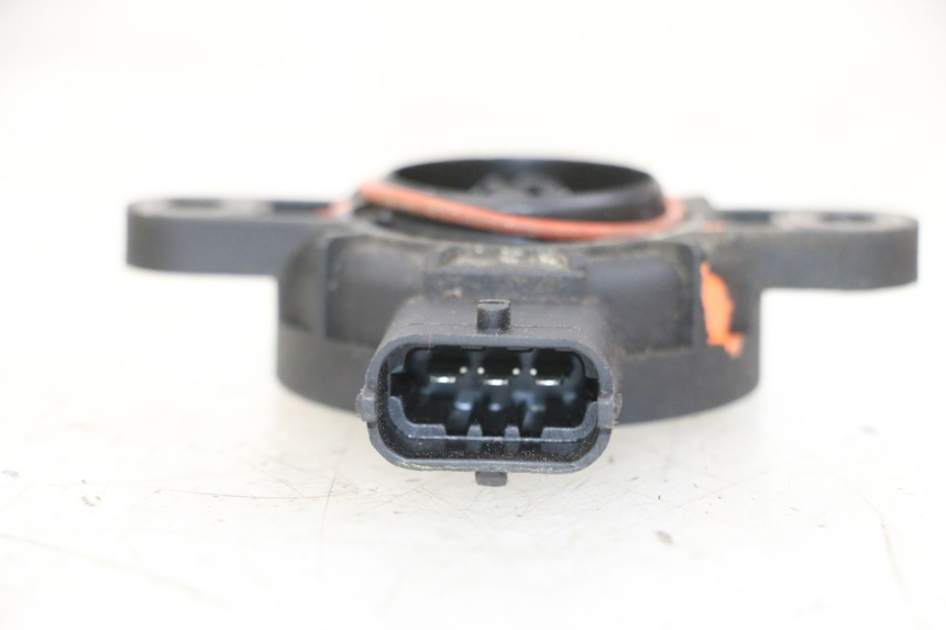 photo de RELE' ELETTRICO PIAGGIO MP3 125 (2006 - 2014) - Zoom sullo stato d'uso