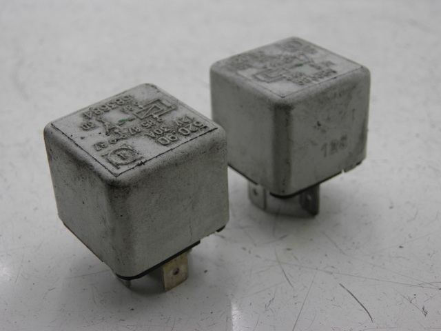 photo de Relè elettrico PIAGGIO MP3 RL 125 (2008 - 2009) - Vista principale