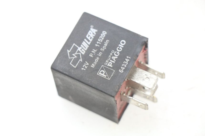 photo de Relè elettrico PIAGGIO PRIMAVERA 125 (2013 - 2021) - Vista principale