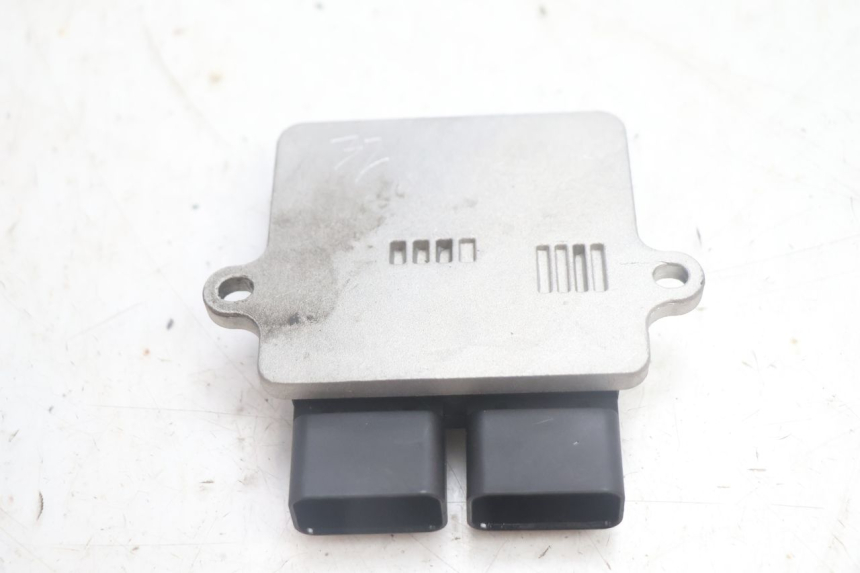 photo de RELE JM MOTORS R-MAX TECH 50 (2024 - 2026) - Primo piano tecnico
