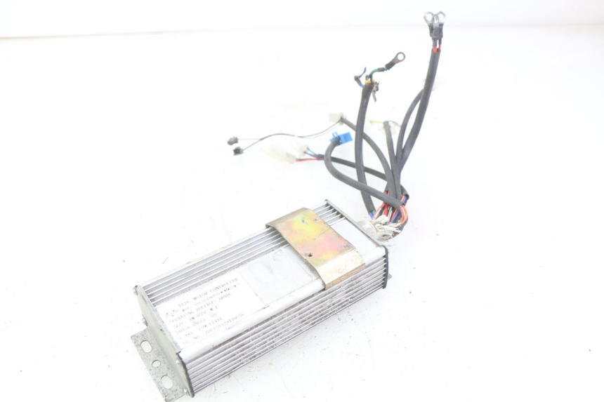 photo de RELE' ELETTRICO RED ELECTRIC RED E PRO 1 (2017 - 2019) - Stato della superficie e materiale