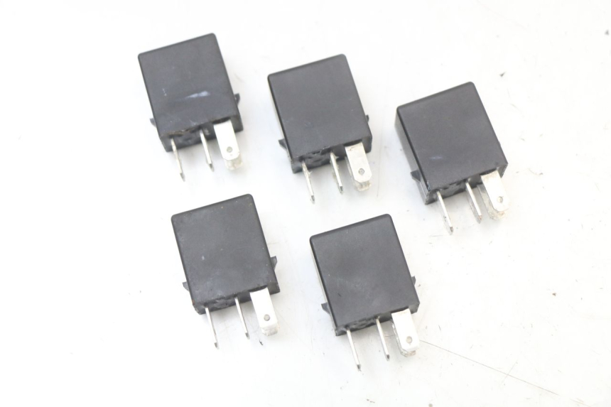 photo de RELE ROYAL ENFIELD SCRAM 411 (2022 - 2024) - Zoom sullo stato d'uso