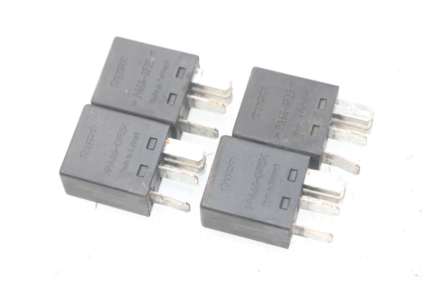 photo de RELÈ ELETTRICO PEUGEOT SATELIS 500 (2007 - 2013) - Dettaglio del componente