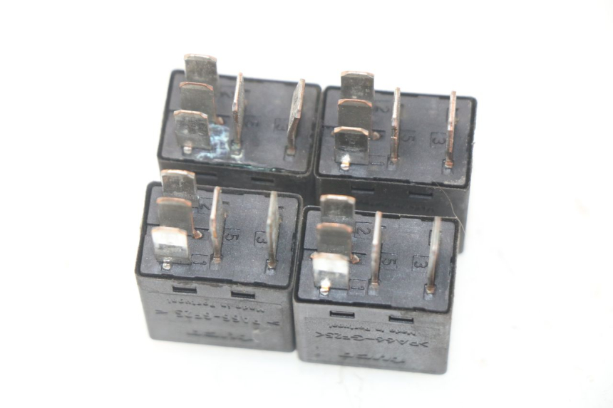 photo de RELÈ ELETTRICO PEUGEOT SATELIS 500 (2007 - 2013) - Zoom sullo stato d'uso