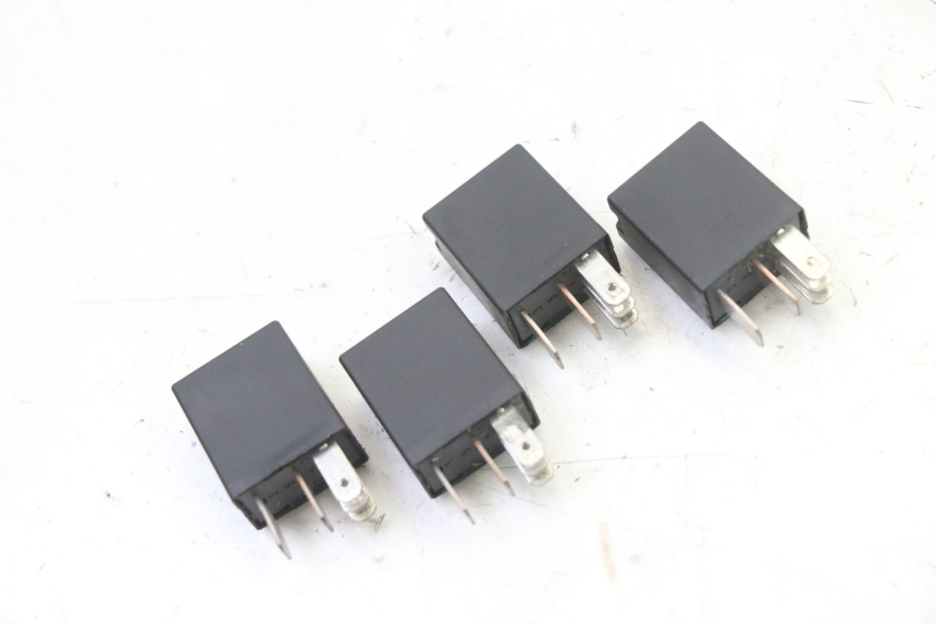 photo de RELE PEUGEOT SATELIS 125 (2013 - 2018) - Altra angolazione