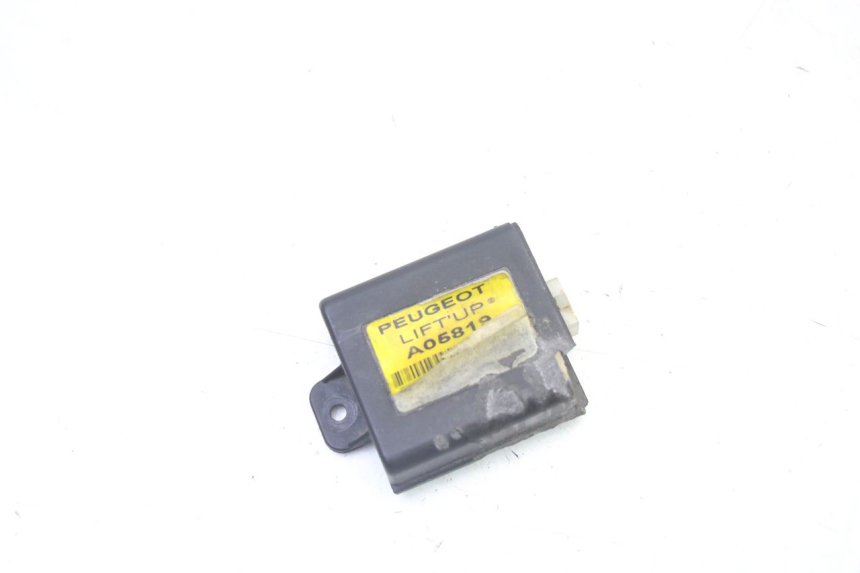 photo de RELE PEUGEOT SATELIS 250 (2006 - 2012) - Vista principale