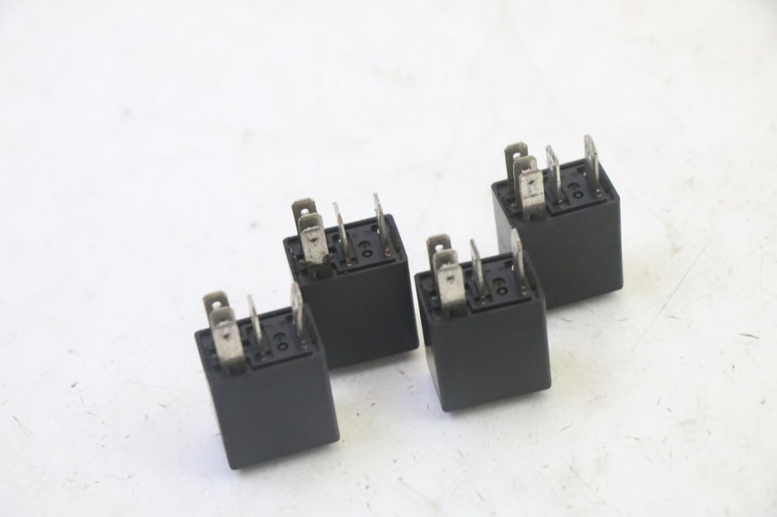 photo de RELE PEUGEOT SATELIS 125 (2013 - 2018) - Primo piano tecnico