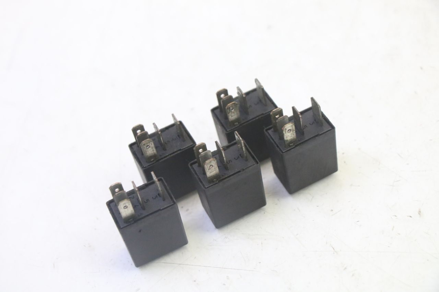 photo de RELE PEUGEOT SATELIS 125 (2013 - 2018) - Zoom sullo stato d'uso