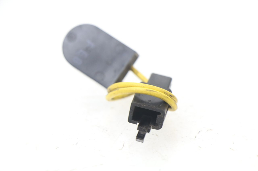 photo de RELÈ ELETTRICO APRILIA SCARABEO GT 125 (1999 - 2007) - Zoom sullo stato d'uso