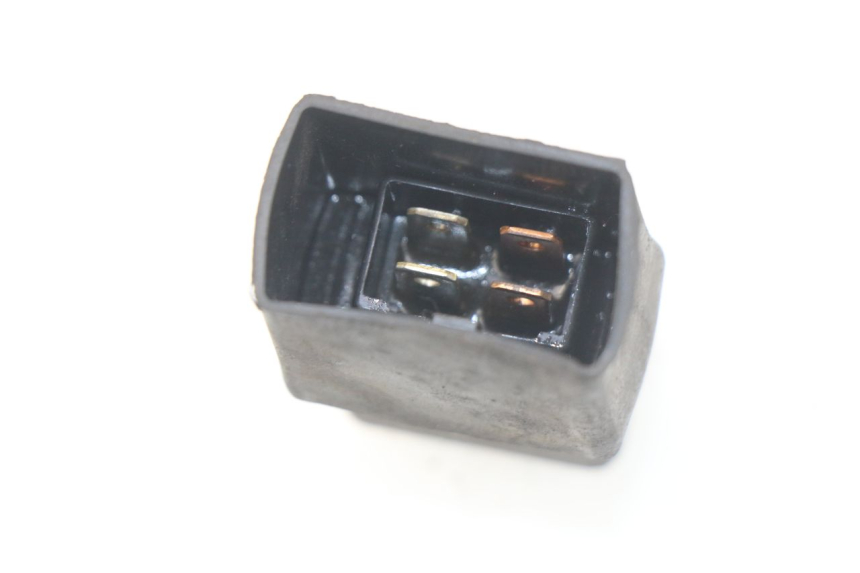 photo de RELÈ ELETTRICO HONDA SES DYLAN 125 (2002 - 2006) - Zoom sullo stato d'uso