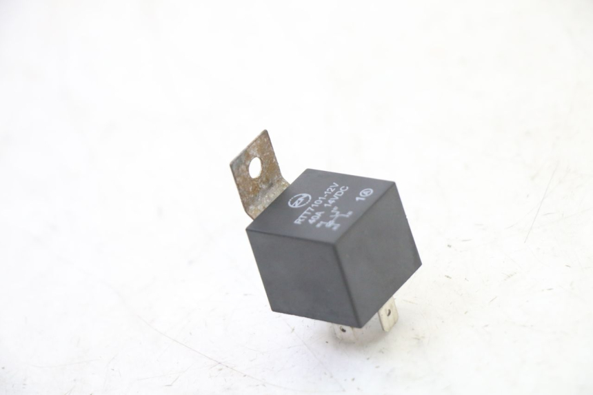 photo de RELE HONDA ST PAN EUROPEAN 1300 (2002 - 2013) - Vista principale