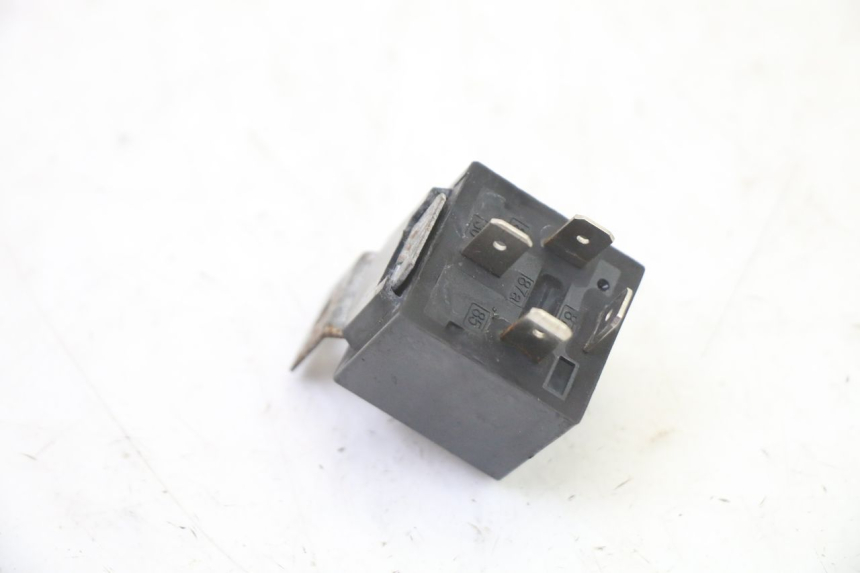 photo de RELE HONDA ST PAN EUROPEAN 1300 (2002 - 2013) - Altra angolazione