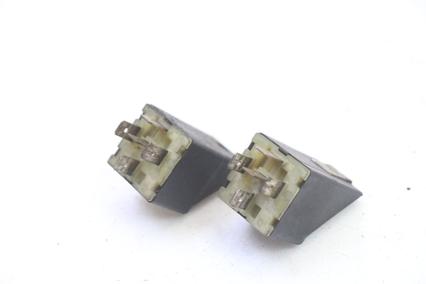 photo de RELE PIAGGIO SUPER LX 125 (2000 - 2003) - Primo piano tecnico