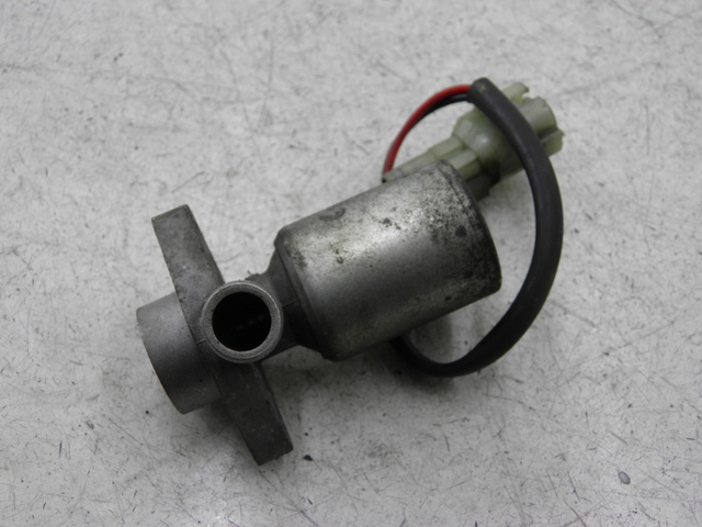 photo de RELÈ ELETTRICO SUZUKI BURGMAN EXECUTIVE 650 (2008 - 2010) - Zoom sullo stato d'uso