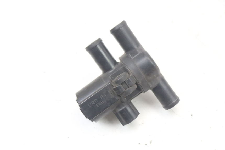 photo de RELÈ ELETTRICO SUZUKI GSR 750 (2011 - 2017) - Dettaglio del componente