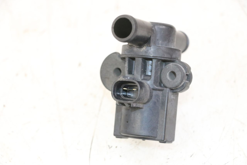 photo de RELE SUZUKI GSX F GSXF 650 (2007 - 2015) - Altra angolazione