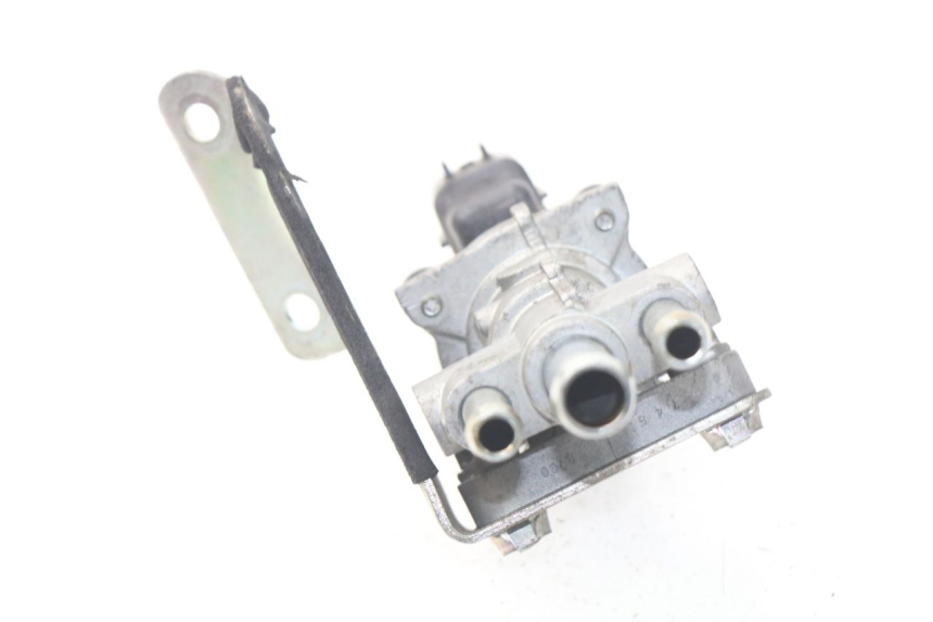 photo de RELÈ ELETTRICO SUZUKI SV S ABS 650 (2003 - 2009) - Dettaglio del componente