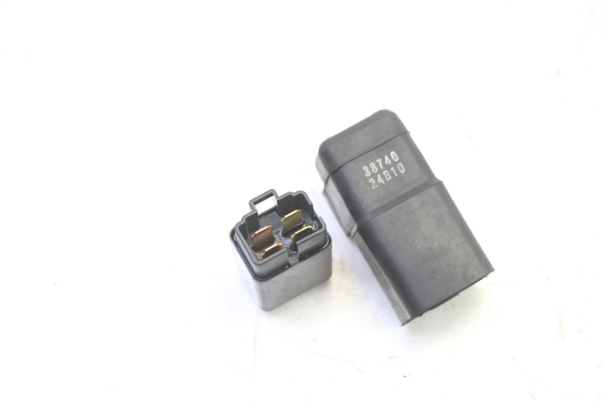 photo de Relè elettrico SUZUKI SV S 650 (2003 - 2009) - Dettaglio del componente