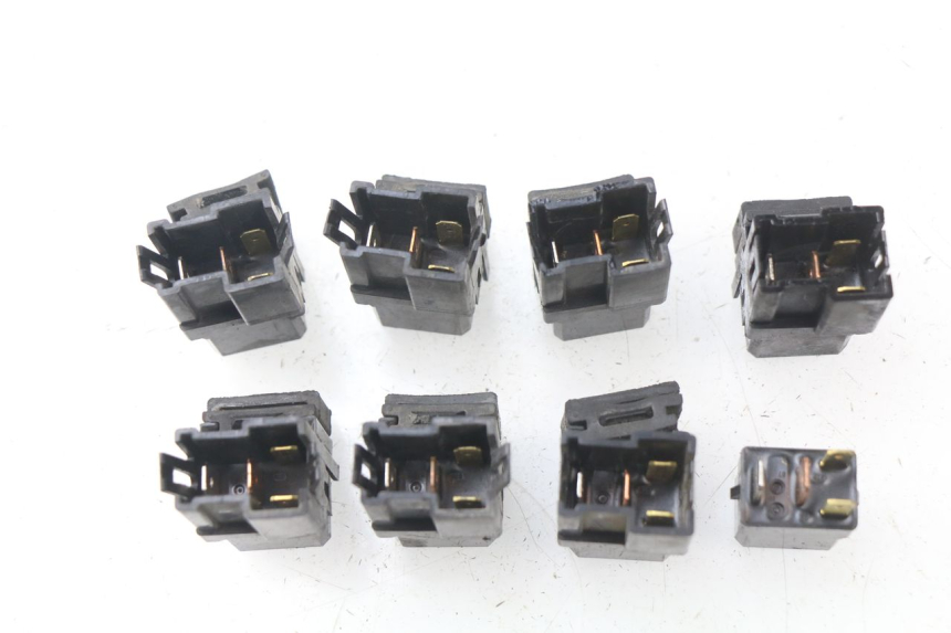 photo de RELE' ELETTRICO YAMAHA TDM ABS 900 (2002 - 2014) - Zoom sullo stato d'uso