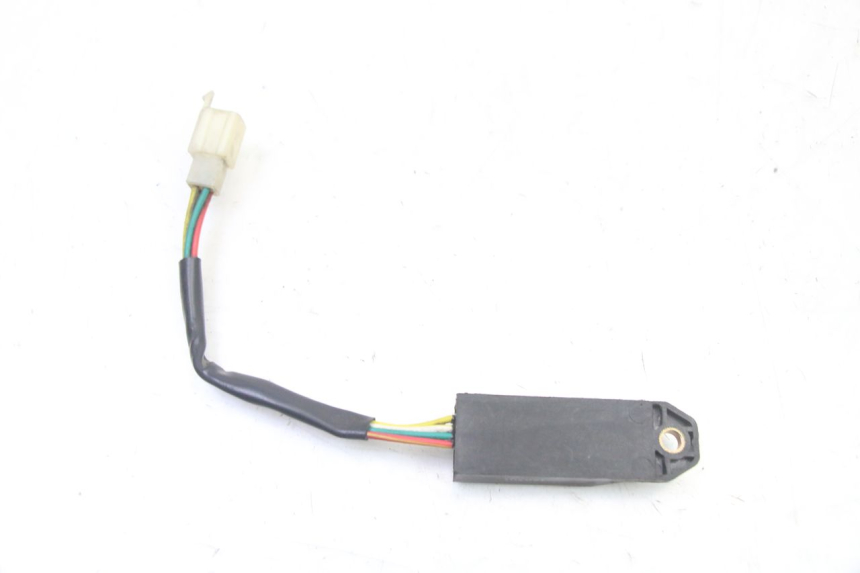 photo de RELE' ELETTRICO PEUGEOT TWEET 4T 50 (2014 - 2019) - Altra angolazione