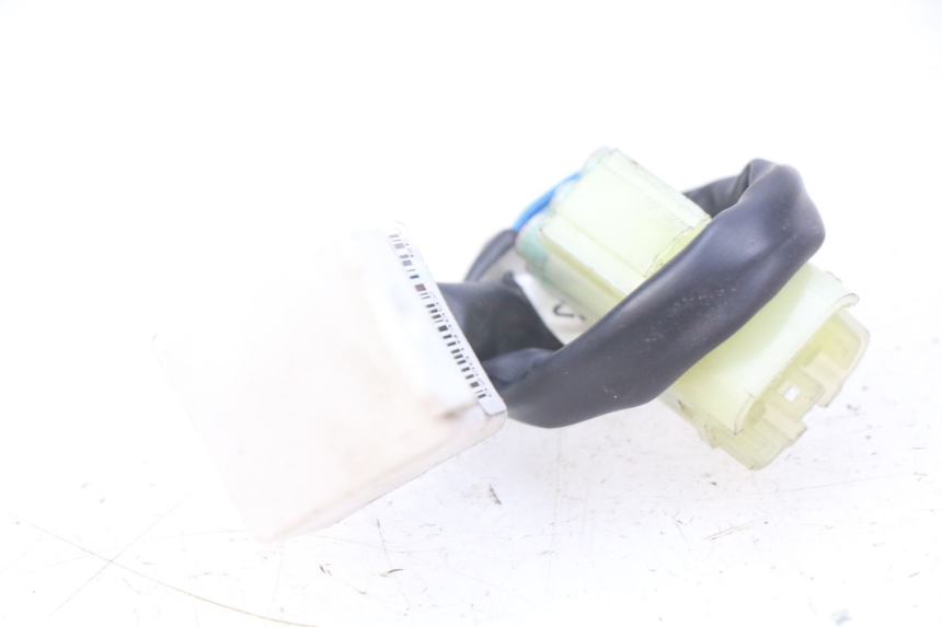 photo de RELE' ELETTRICO PIAGGIO VESPA GTS IGET ABS 125 (2017 - 2023) - Primo piano tecnico