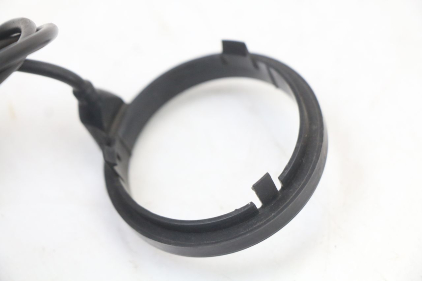 photo de RELE' ELETTRICO PIAGGIO VESPA LX 125 (2005 - 2010) - Altra angolazione